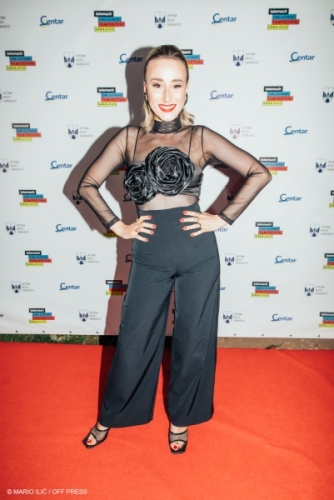 0b19d53f94512a9d6da37f1e0d8a3000