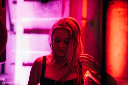 367bb17743cab8c5c3590d588616250e