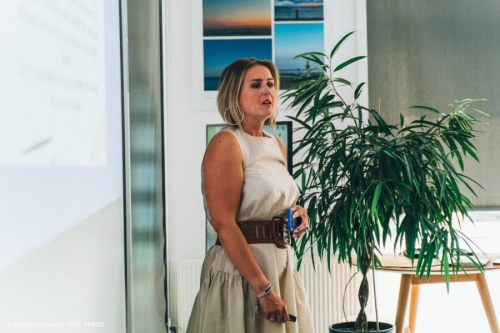 93e4bbd5ba6498eed4a63ce9567b3d39